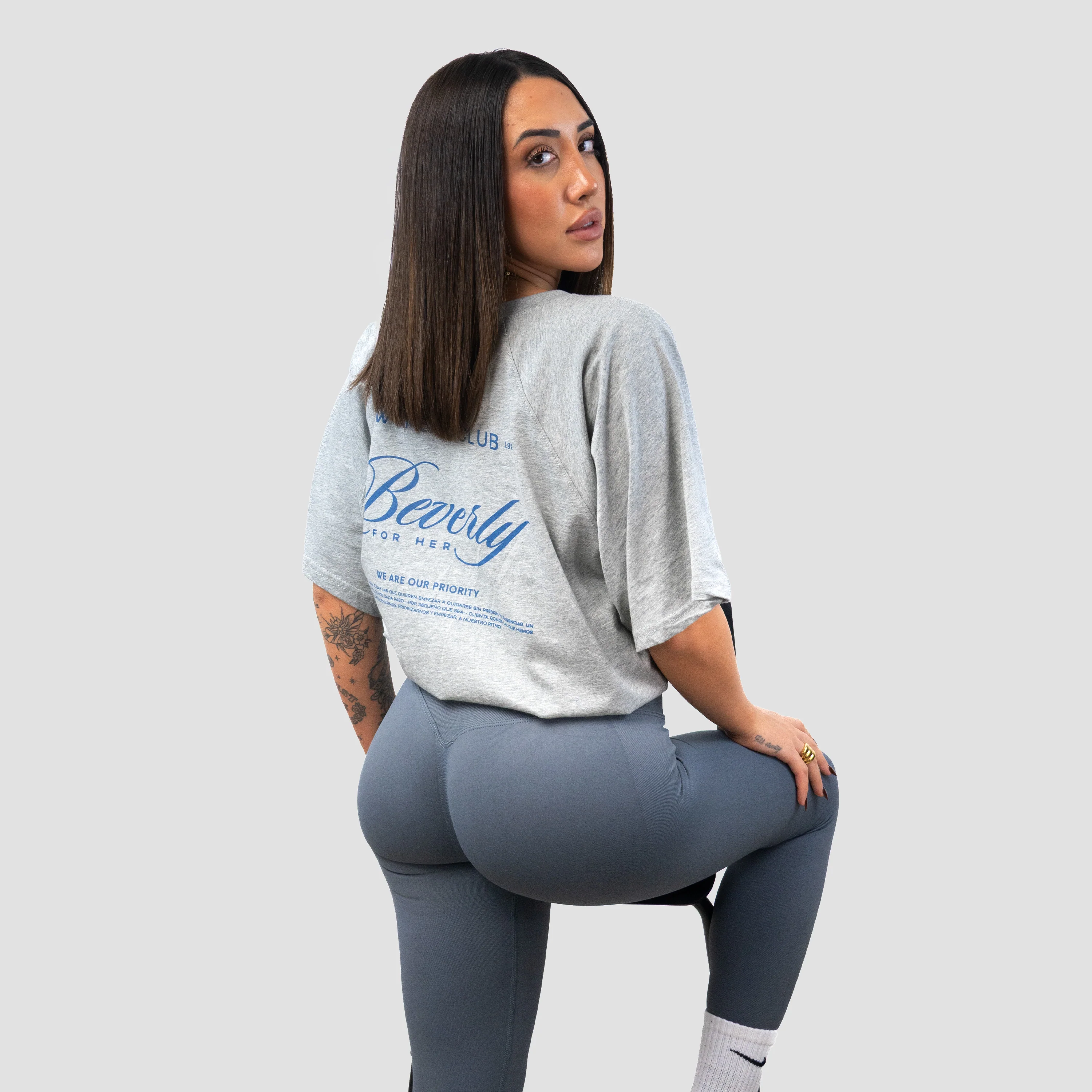 Camiseta oversize - Women's Club - For her - Grey